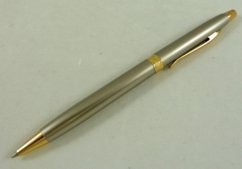 Pero guľôčkové 135 N/05 kovové